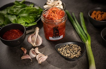 kosik kimchi zivina natural ilustr