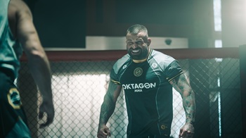 BojovnikKarlosmola25