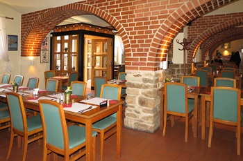 Dvurcernousy2025rest