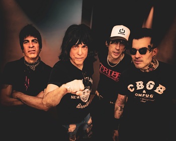 PromoBandNewcreditRockArtVisonPhotography