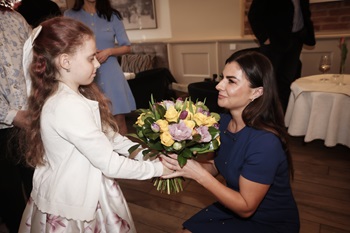 ElenaJakuviczanadafond25